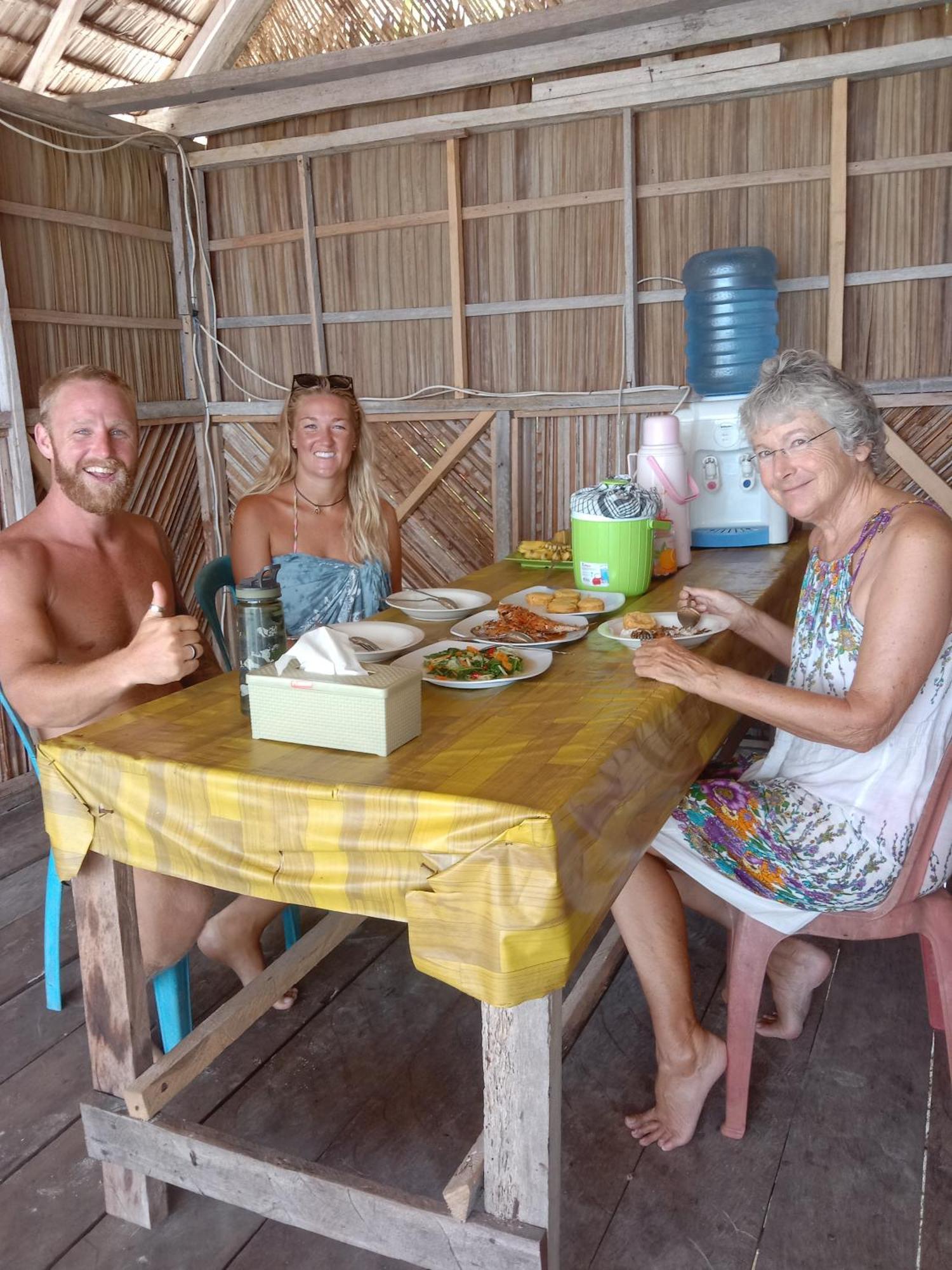 Amfriwen Homestay Yennanas Besir ภายนอก รูปภาพ